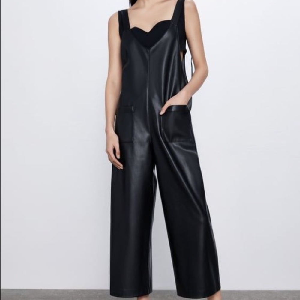 ZARA THE JACKIE JUMPSUIT Bloggers Favorite Cropped Leg
